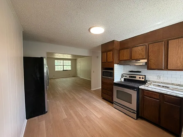 2 bed, 950 sqft, $1,595 — Photo 4