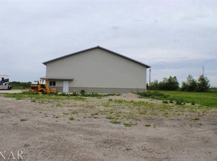 10781 Lake Rd, Dewitt, IL 61735