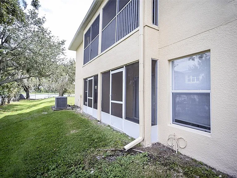 2814 Club Cortile Cir #A — Photo 12
