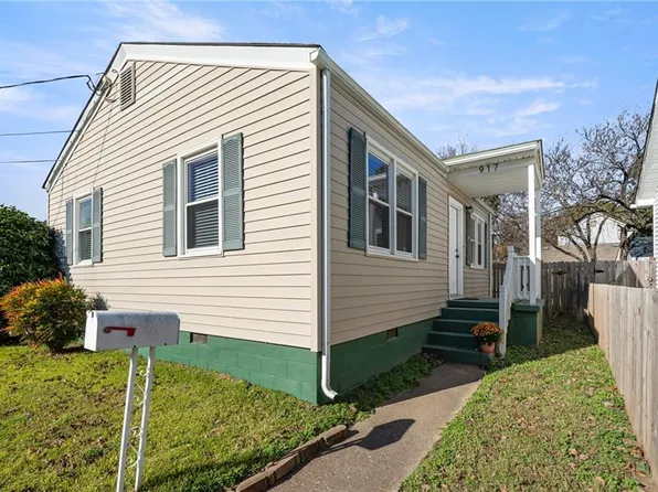 917 Crowell Ave, Chesapeake, VA 23324