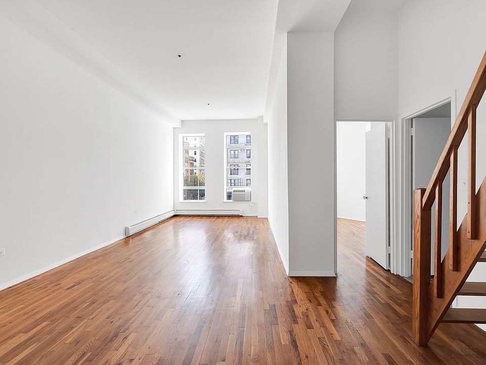 1st image of 215 W 84th St APT 209