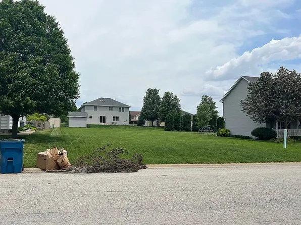 1802 Derby Dr, Bourbonnais, IL 60914