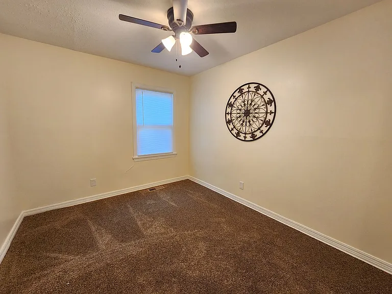 917 SW Watson Ave — Photo 20