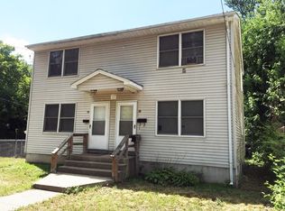 90 Chester St, Springfield, MA 01105