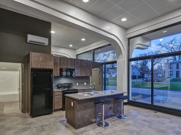 1606 Brady St APT 103