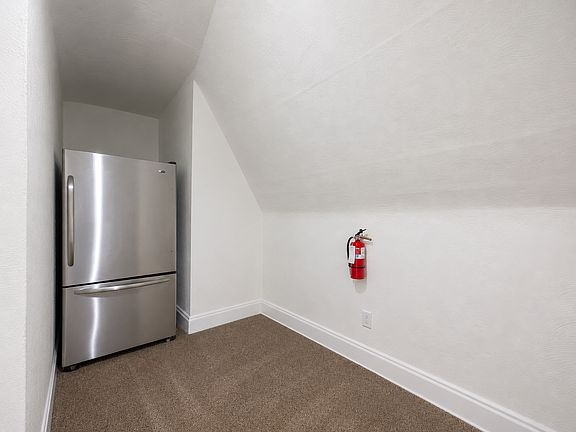 3rd image of 508 E 9th Ave #3