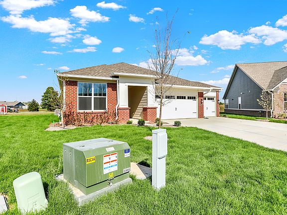 2nd image of 5022 Astor Ct