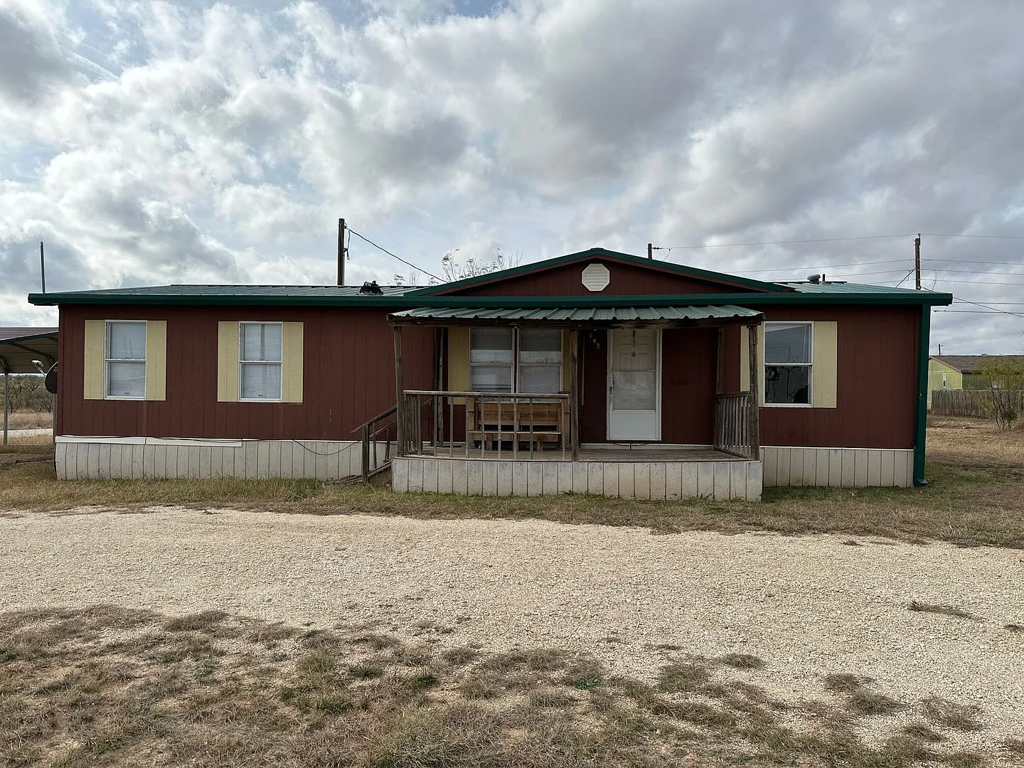 3/2 double wide in Tye! — Photo 1