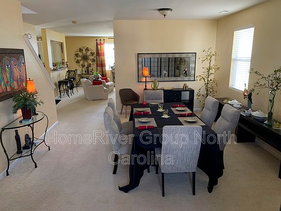 3rd image of 7404 Lamplighter Close Dr