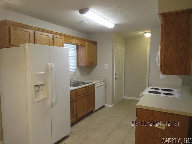 4555 Graham Dr — Photo 6
