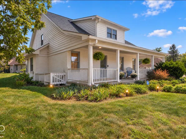348 Creekbend Ln, Indianapolis, IN 46217