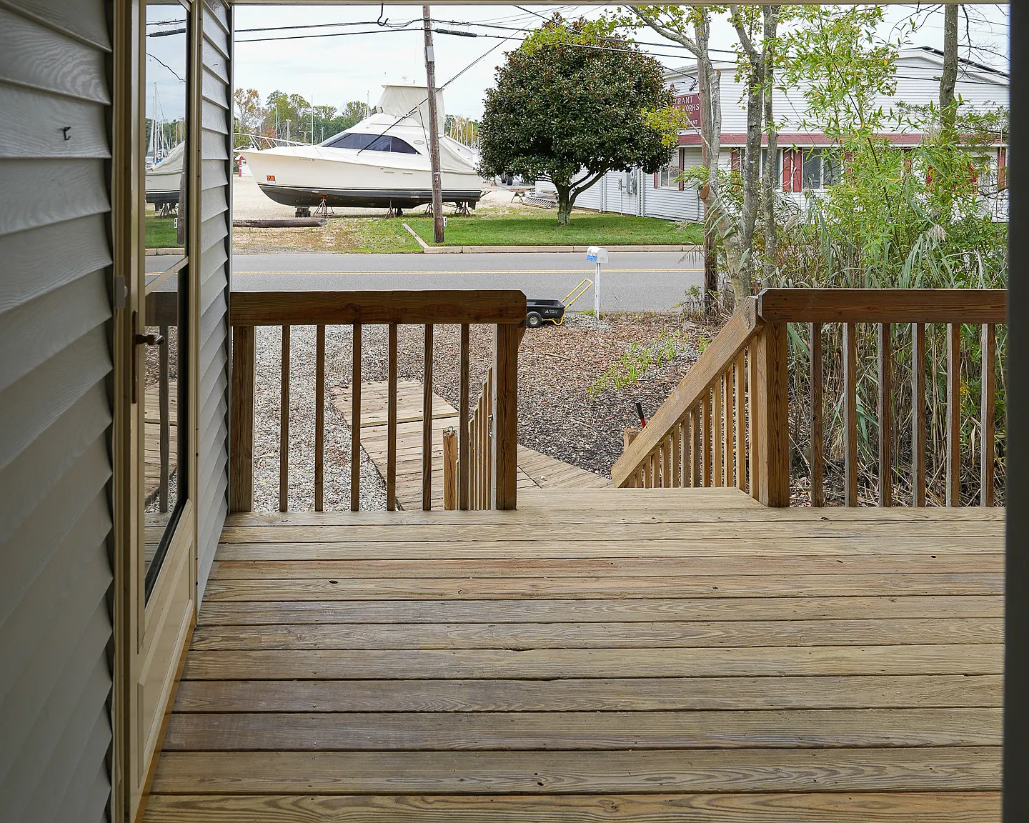 3 bed, 1184 sqft, $2,850 — Photo 3