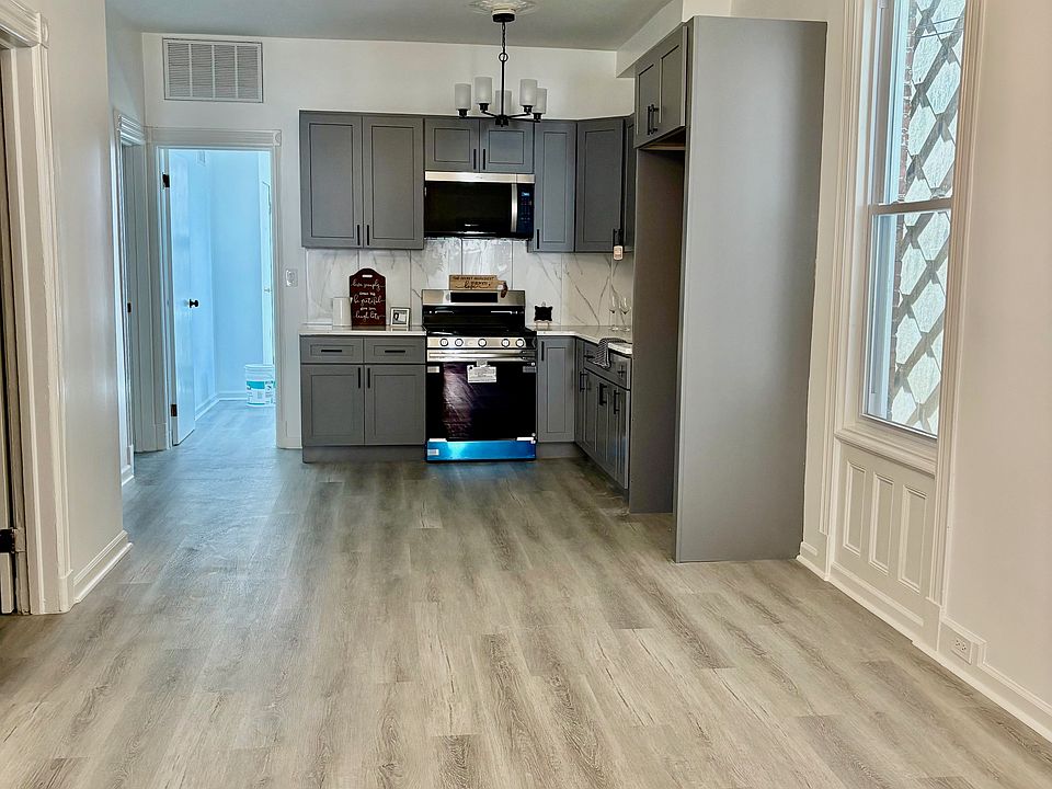 Brand New Kitchen and living room combo