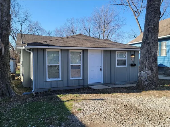 2408 S Northern Blvd, Independence, MO 64052