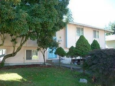2nd image of 12143 NE 142nd St