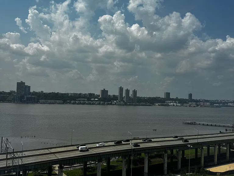 80 Riverside Blvd #12L — Photo 7