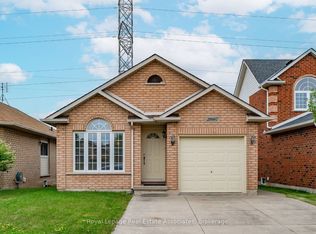 2887 Darien Rd, Burlington, ON L7M 4K1
