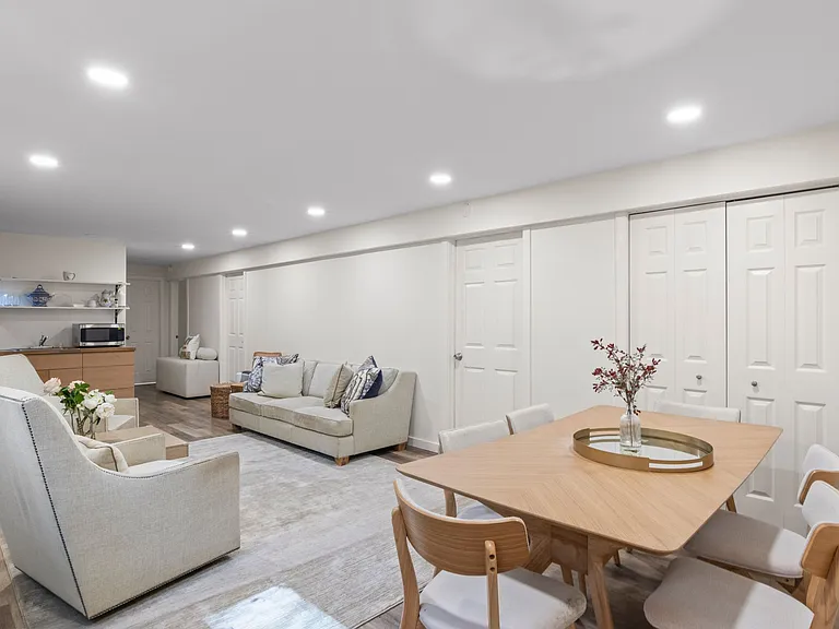 2421 Noyac Rd — Photo 32