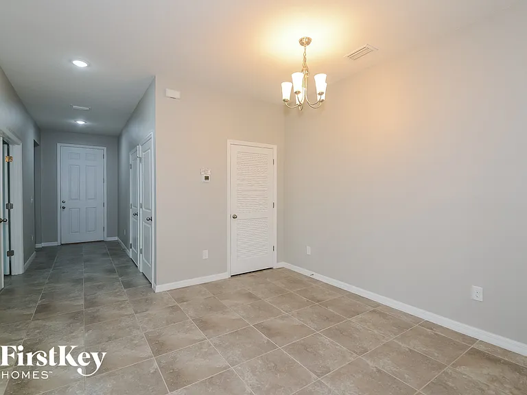 6518 Devesta Loop — Photo 3