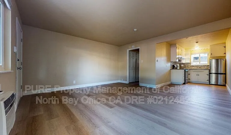 560 Dexter St #I — Photo 2