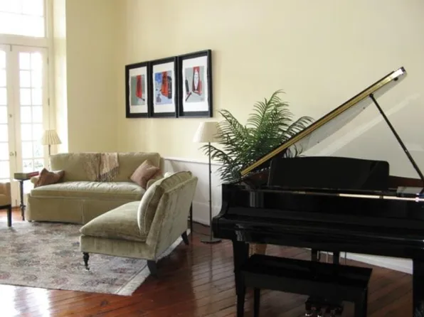 67 Legare St APT 302, Charleston, SC 29401