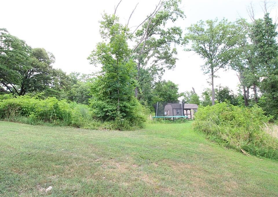 2nd image of 1 Clifford Ln