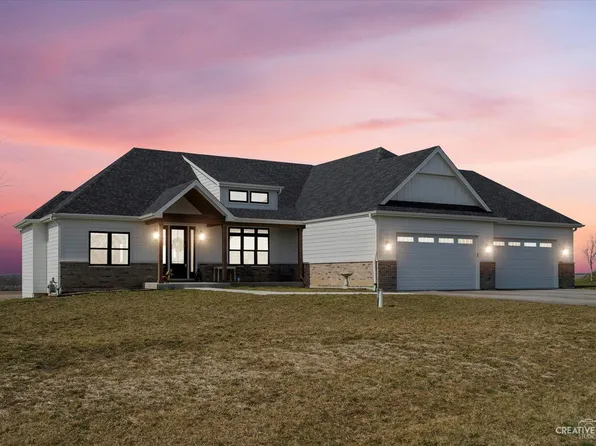 9355 Lee Hill Rd, Millbrook, IL 60536
