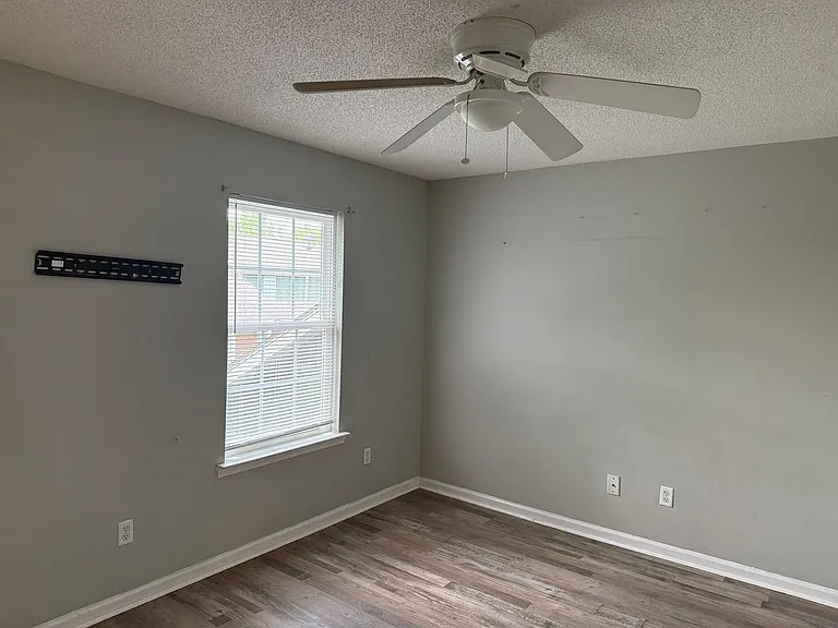 2510 Barnesdale Way — Photo 9