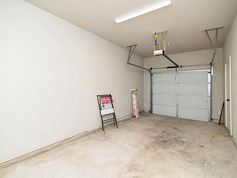 747 Harvest Moon Dr — Photo 16
