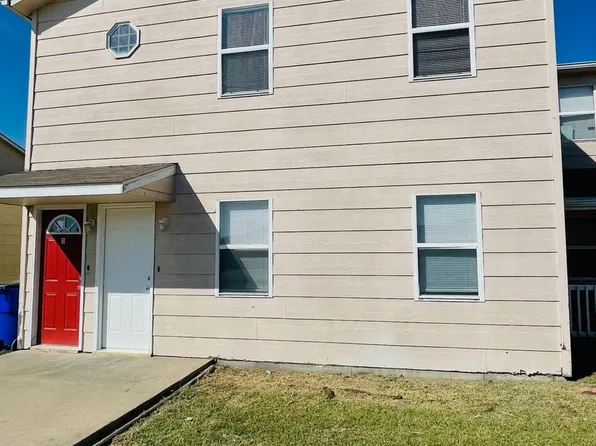 822 Windwood Dr APT 2, Junction City, KS 66441