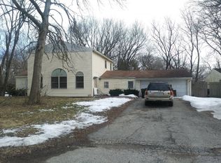 8502 Russell St, Cary, IL 60013
