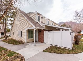 78 W Brookside Ln, Centerville, UT 84014
