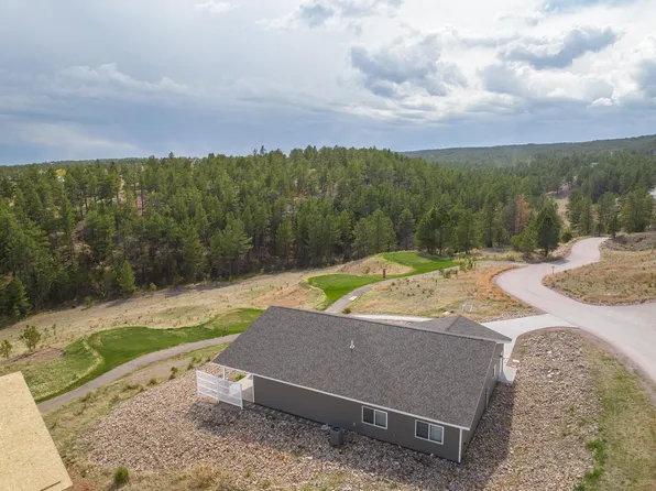 200 Cardinal Dr, Hot Springs, SD 57747