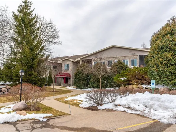 69 Cherokee Circle #101, Madison, WI 53704