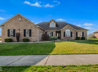 1984 Austin James Ln, Seymour, IN 47274