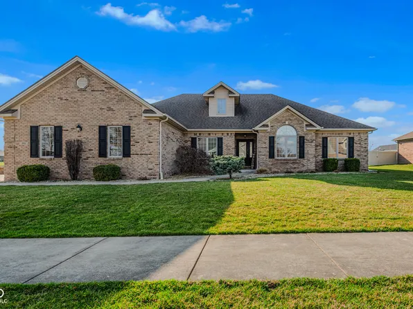 1984 Austin James Ln, Seymour, IN 47274