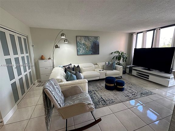 3rd image of 9410 W Flagler St APT 410