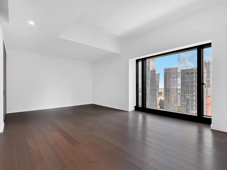 125 Greenwich St #62H — Photo 4