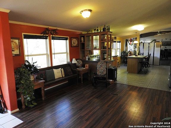 5th image of 298 Laurel Vista Dr