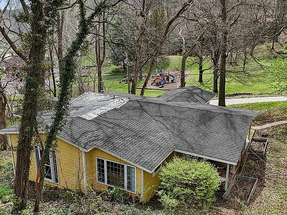 5th image of 10 N Pike Rd