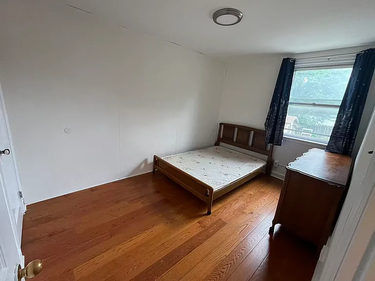 6650 Tackawanna St — Photo 10