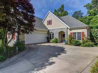 3 Tiverton Ln, Asheville, NC 28803