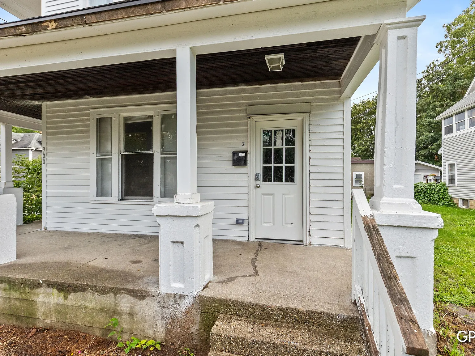 3 bed, 1104 sqft, $1,800 — Photo 3