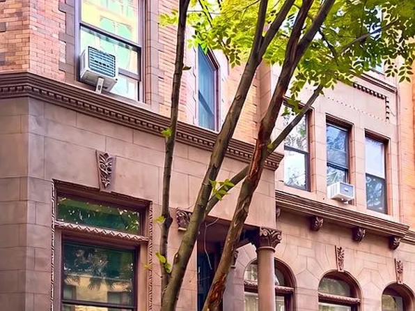 304 W 88th St APT 1D, New York, NY 10024