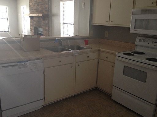 1st image of 424 Miami St #A