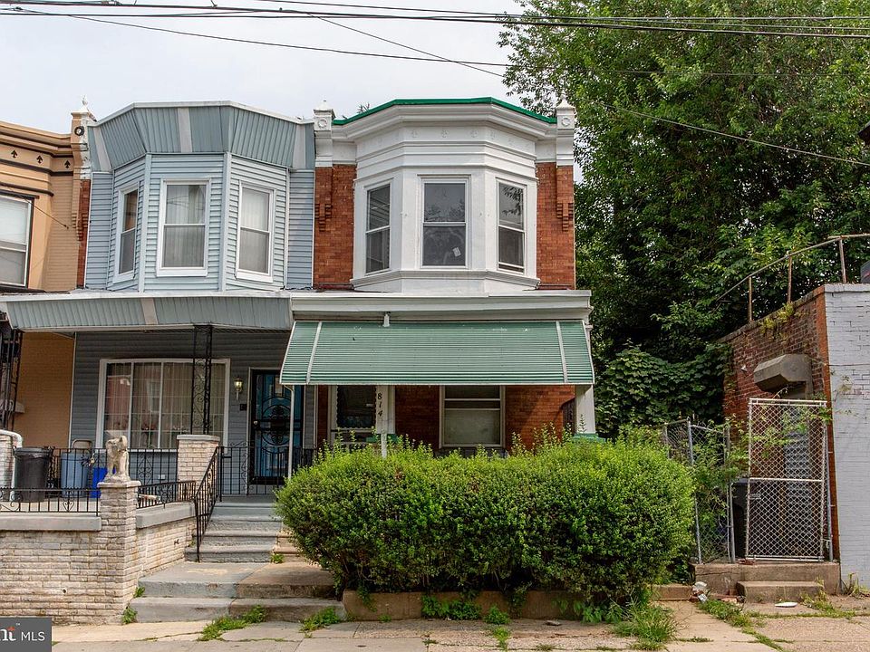 1st image of 814 E Woodlawn St