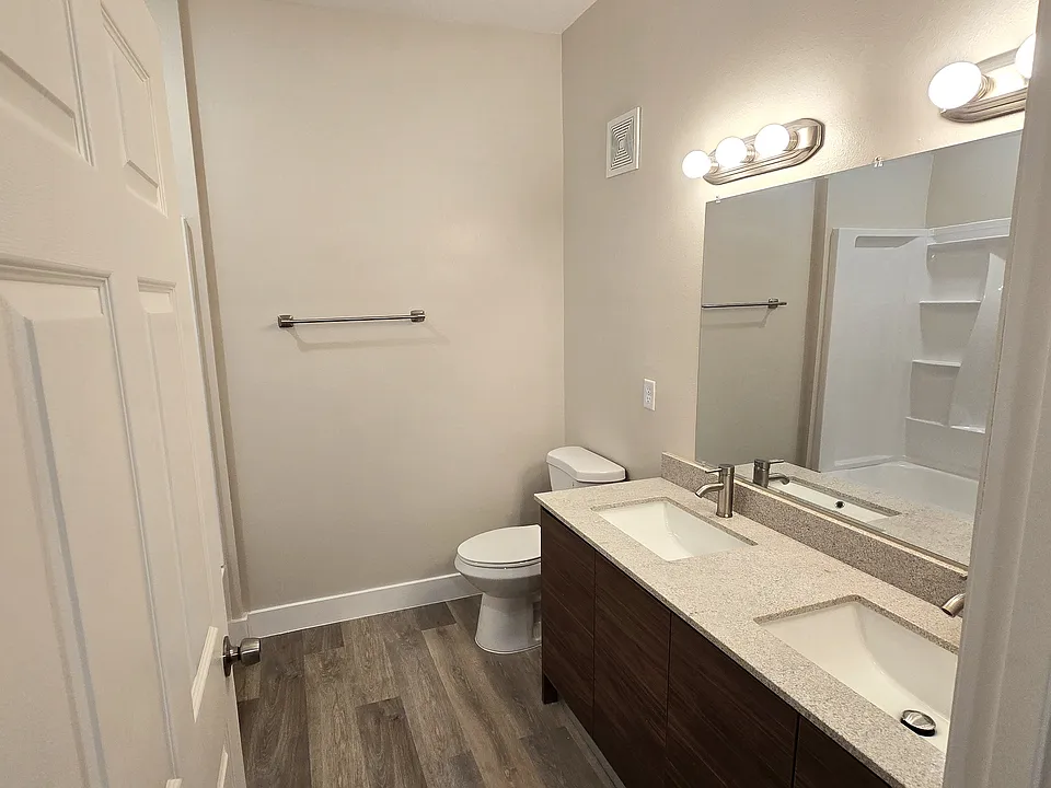 4424 S Texas Ave #1116