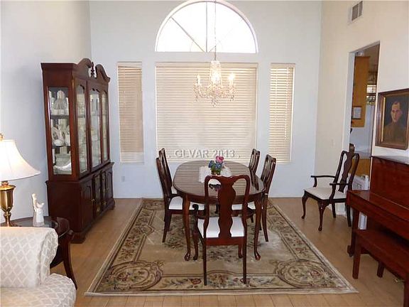 2nd image of 1821 Glory Creek Dr