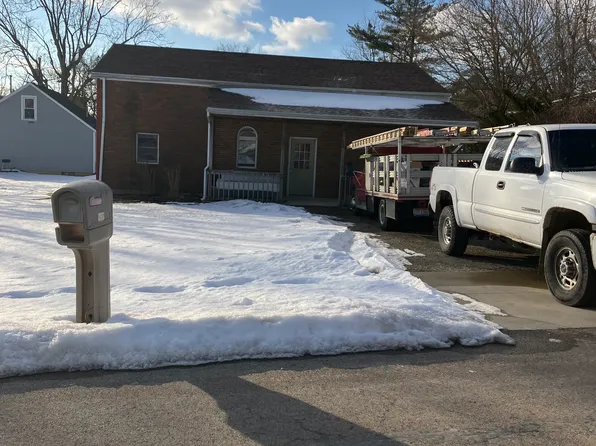 107 N Linden St, Anna, OH 45302