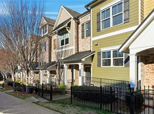 318 Lantana Ln, Woodstock, GA 30188